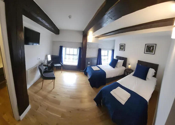 Crews 3* Dungarvan (Waterford)