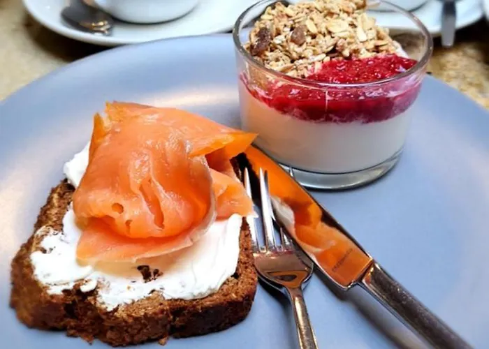 Crews Oda ve Kahvaltı